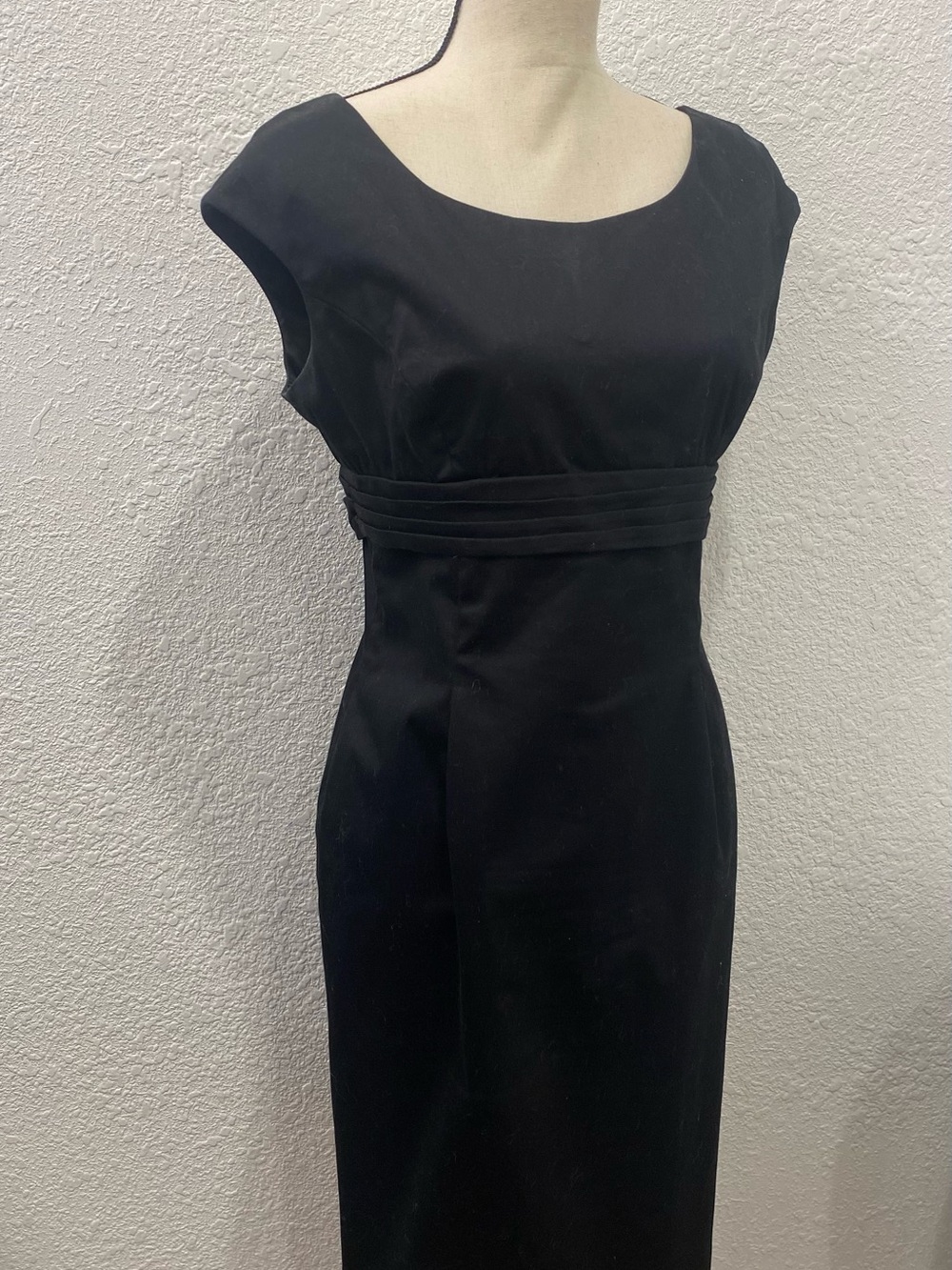 Jones New York Black Midi Sheath Dress with Triple-Band Waist